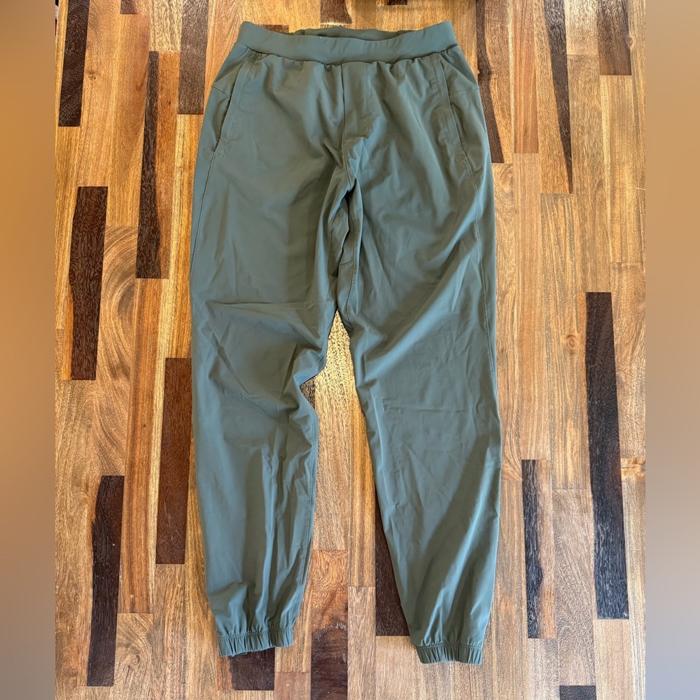 Lululemon - Surge Jogger - Medium - Green - worn once